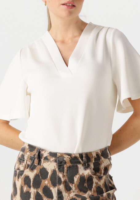 SELECTED FEMME Haut SLFTENNY SS V-NECK TOP en blanc - large