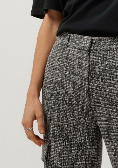 Grijze ALIX THE LABEL Cargobroeken LADIES WOVEN BOUCLE CARGO PANTS - large