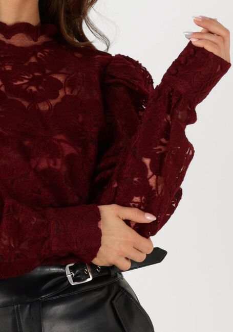 AAIKO MUZE PES 566 Blouses en rouge - large