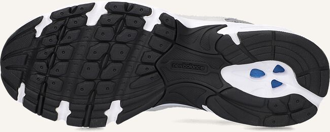 Grijze NEW BALANCE Sneakers MR530 D Grijze NEW BALANCE Sneakers MR530 D - large