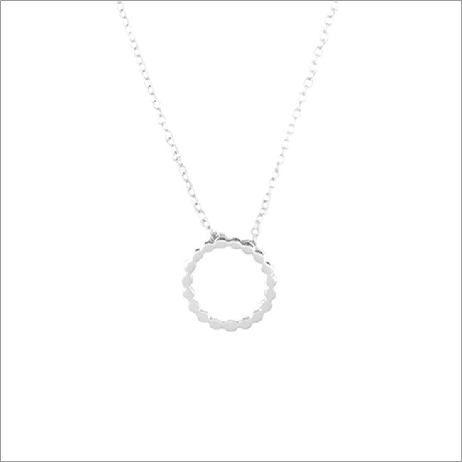 ALLTHELUCKINTHEWORLD Collier FORTUNE NECKLACE DOTTED CIRCLE en argent - large