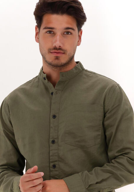 ANERKJENDT Chemise décontracté AKLUKAS LINEN SHIRT en vert - large