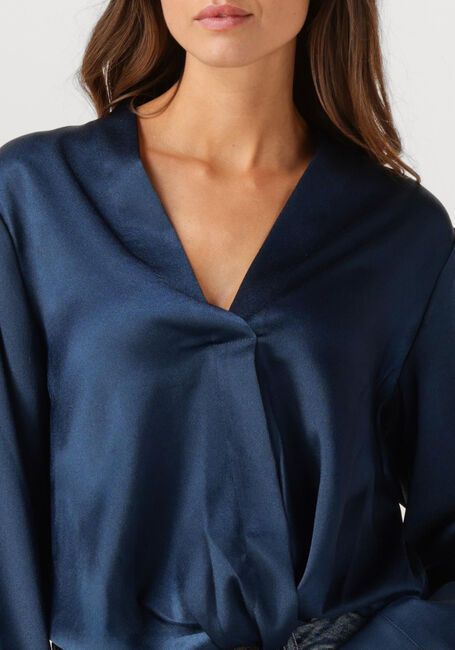 AMAYA AMSTERDAM QUINTY Blouses en bleu - large
