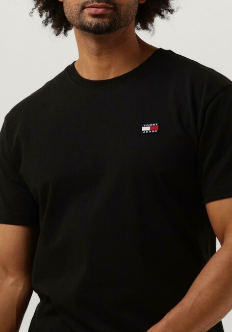 TOMMY JEANS T-shirt TJM CLSC TOMMY XS BADGE TEE en noir - large