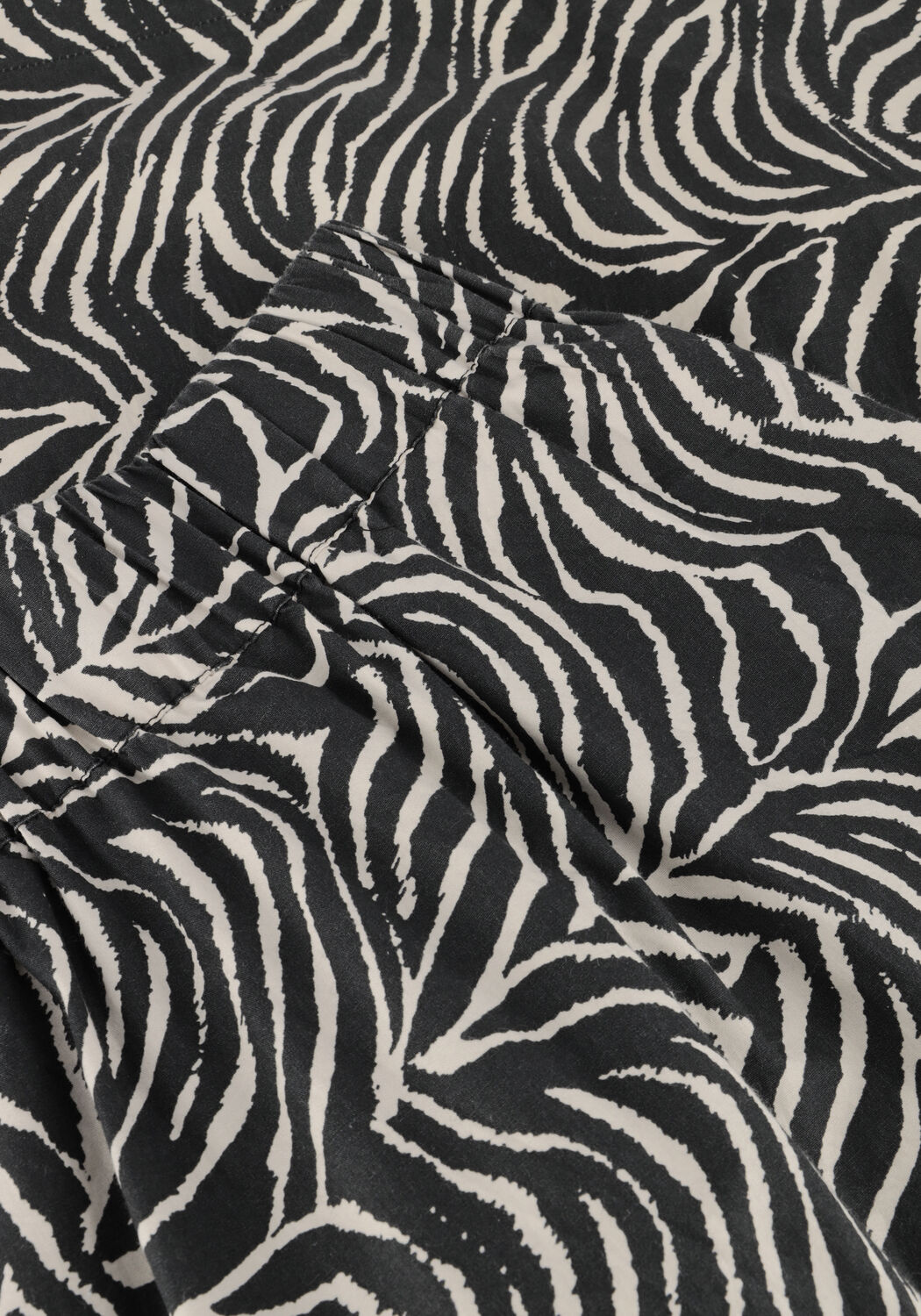 NEO NOIR Jupe midi YARA ZEBRA LONG SKIRT en noir - large