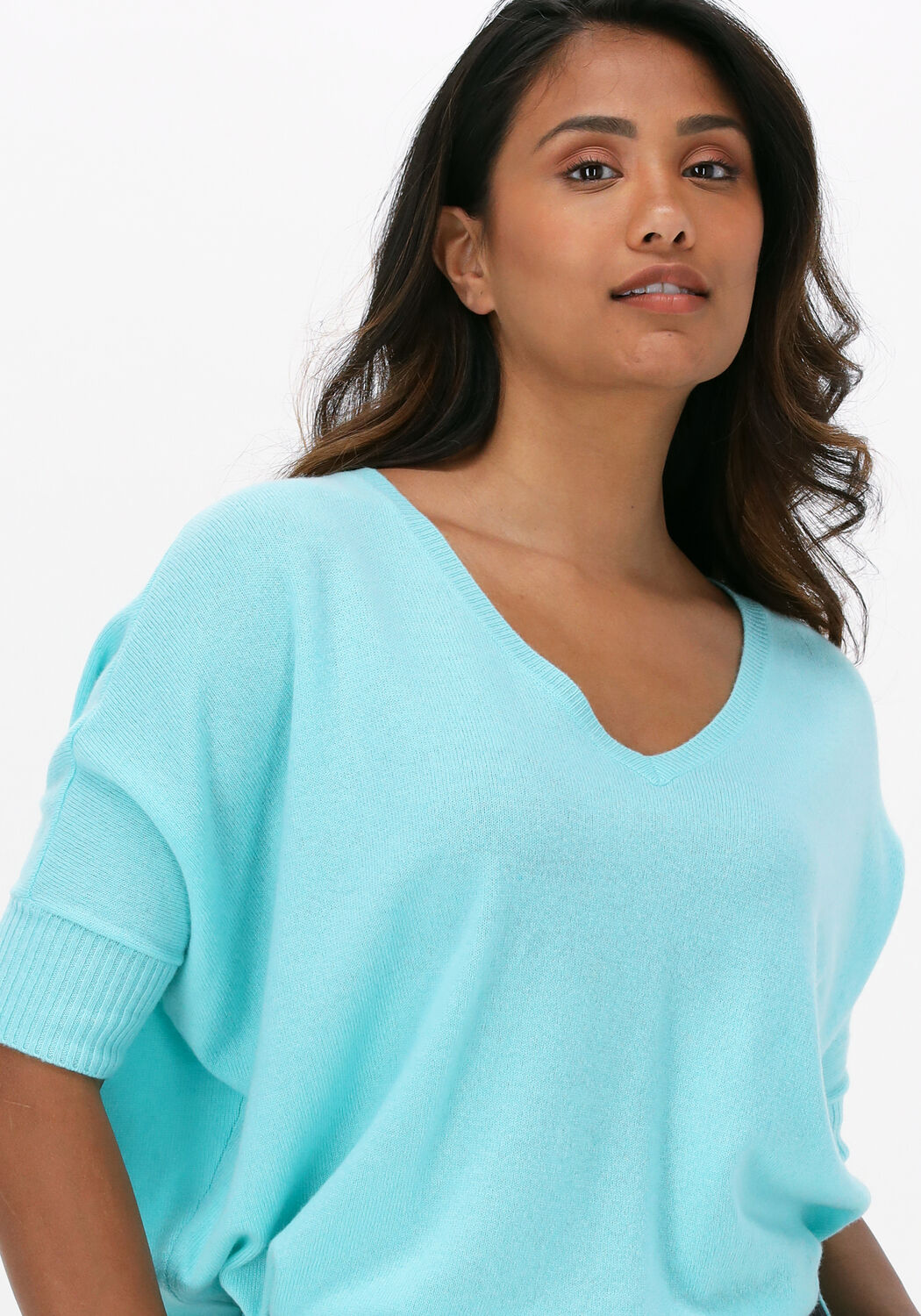 Turquoise NOT SHY Trui AIMEE Omoda