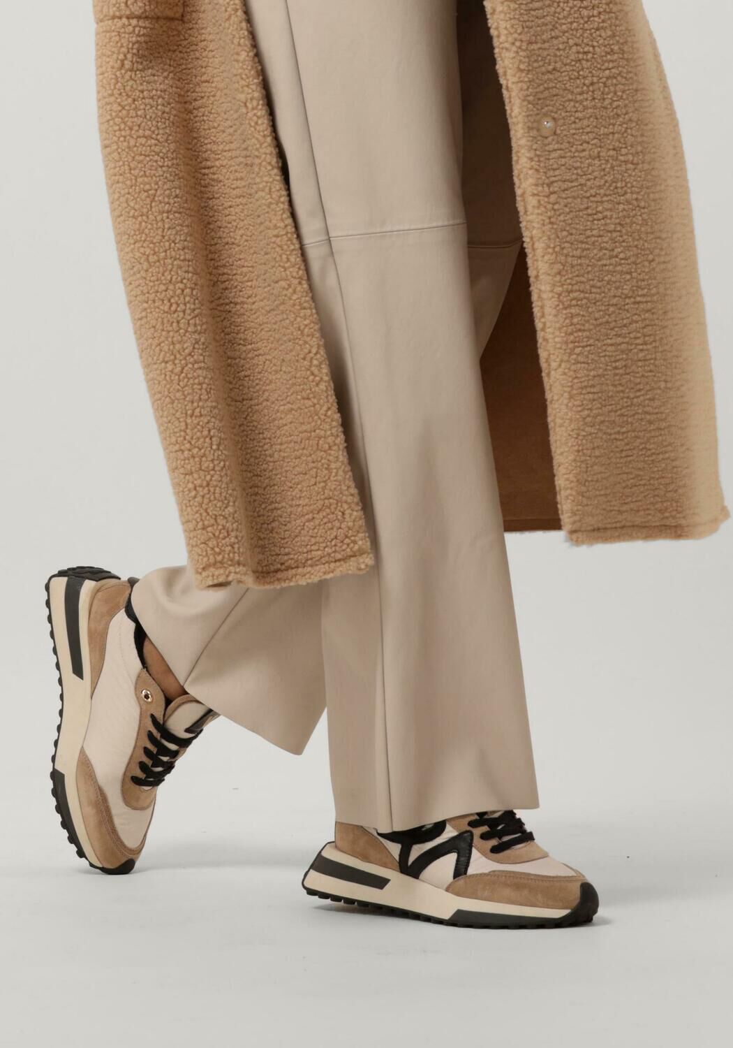 Beige VIA VAI Sneakers POSY FLARE - large