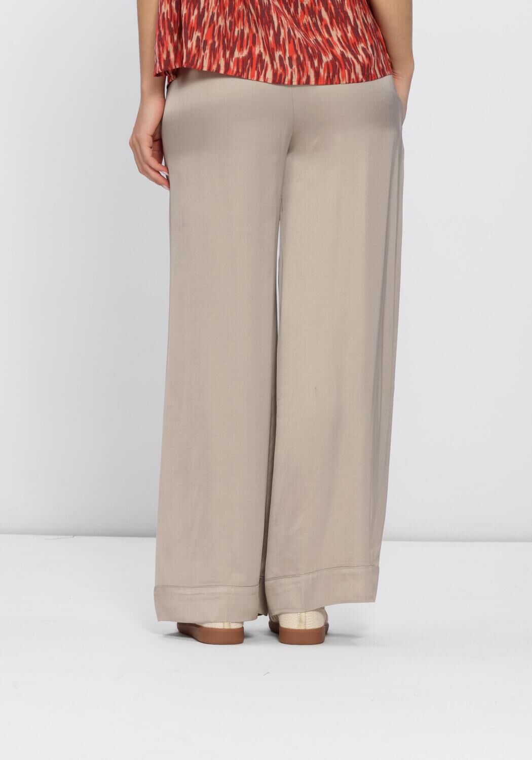 NEMA N106 Robes en gris - large