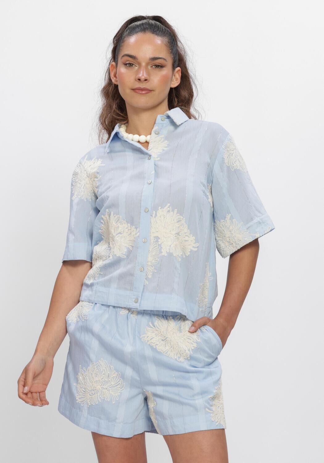 Lichtblauwe Y.A.S.  YASSKANA 2/4 SHIRT - large