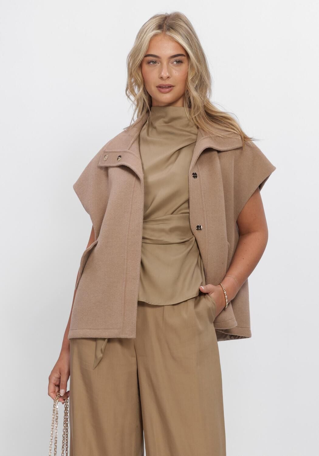 IBANA JUNIE Pulls & Gilets en beige - large