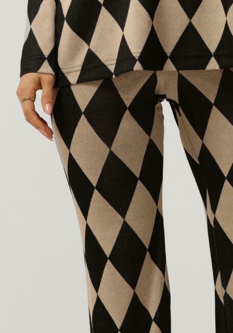 ANA ALCAZAR Pantalon TROUSERS en marron - large