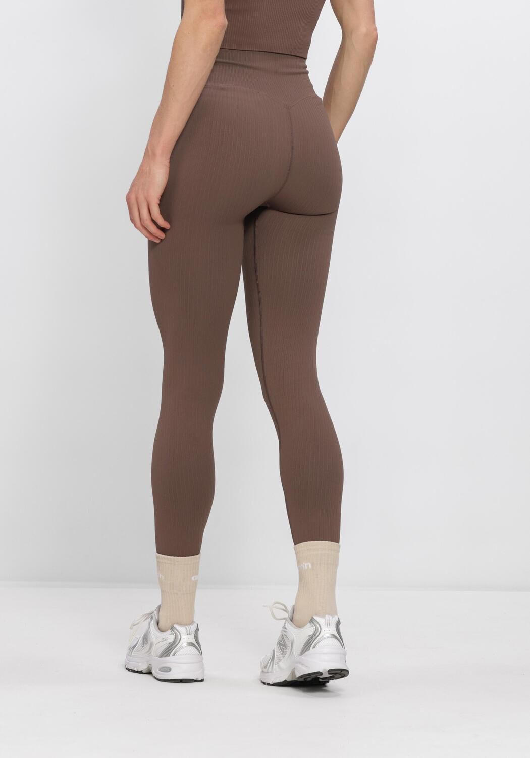 Bruine AIM'N Broeken/jumpsuits RIBBED SEAMLESS TIGHTS - large