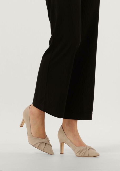 PETER KAISER Escarpins AMALIA en beige - large