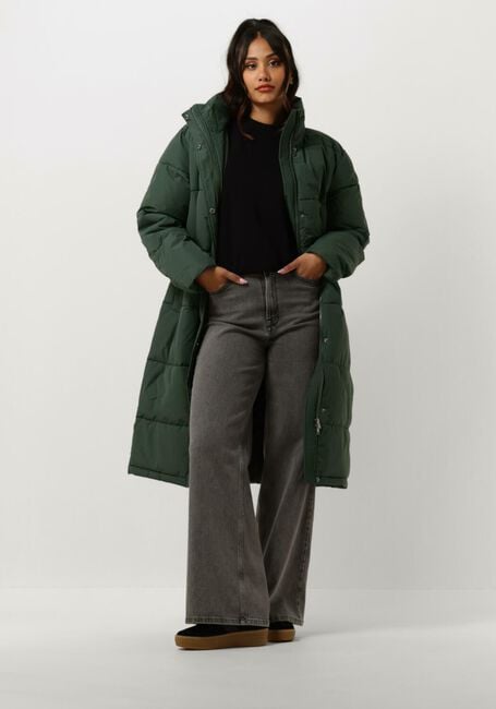 MINUS Veste matelassé AVA PUFFER COAT en vert - large