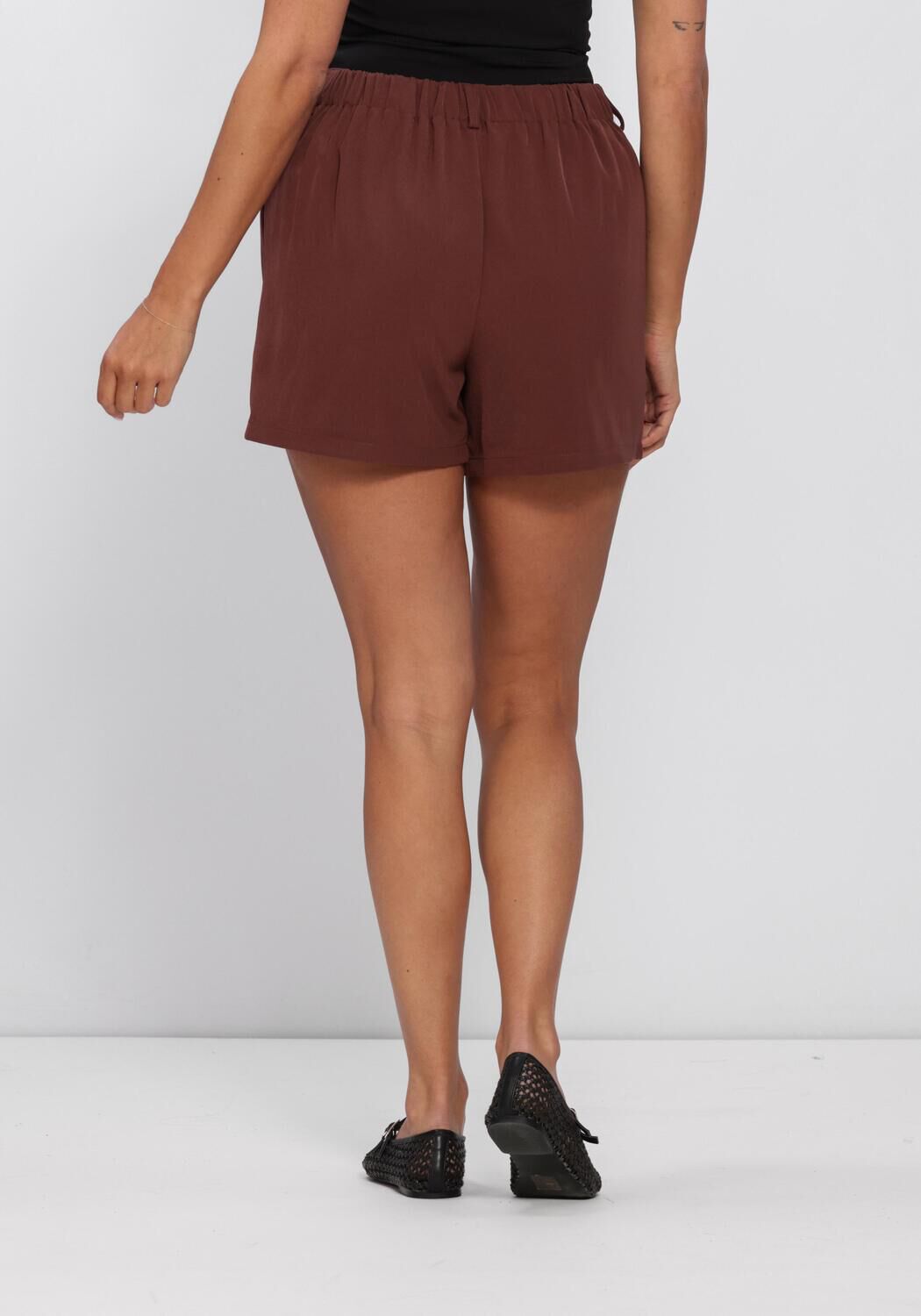 Bruine YDENCE Broeken/jumpsuits SHORT JENNY - large