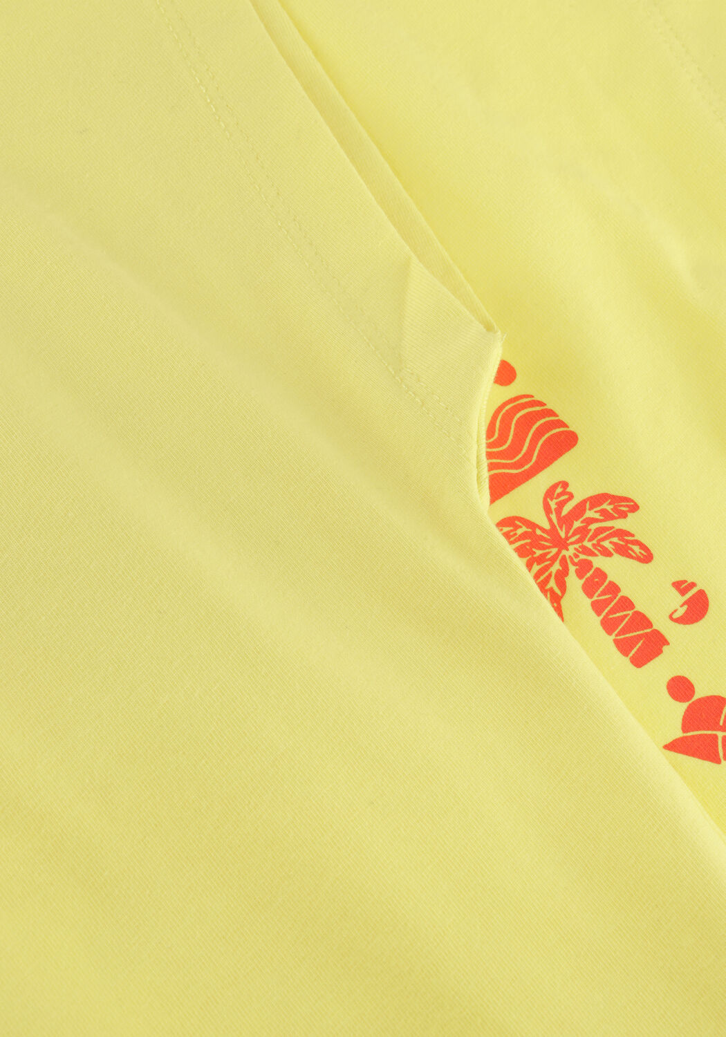 Gele NONO T-shirt KATE TSHIRT WITH BIG BACK PRINT - large