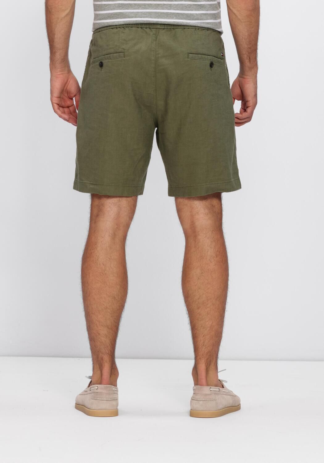 TOMMY HILFIGER Pantalon courte DOVER 8 PO SORONA LINEN 2/2 en vert - large