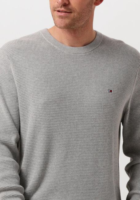 TOMMY HILFIGER Pull REFINED STRUCTURE CR en gris - large