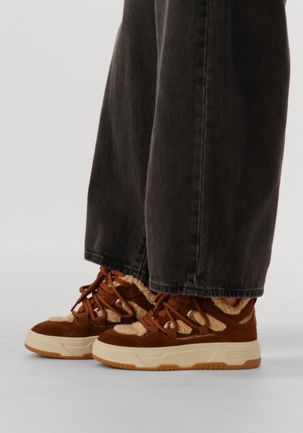 STEVE MADDEN Baskets basses BOOMER-F en marron - large