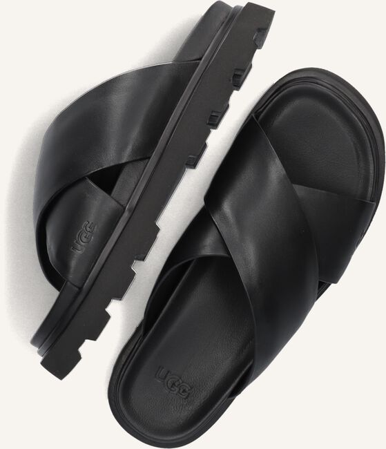 Zwarte UGG Slippers W CAPITELLE CROSSBAND Zwarte UGG Slippers W CAPITELLE CROSSBAND - large