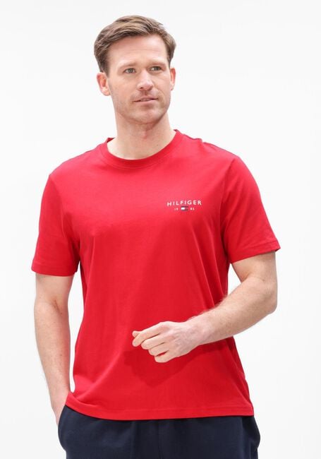 TOMMY HILFIGER T-shirt BRAND LOVE SMALL HILFIGER TEE en rouge - large