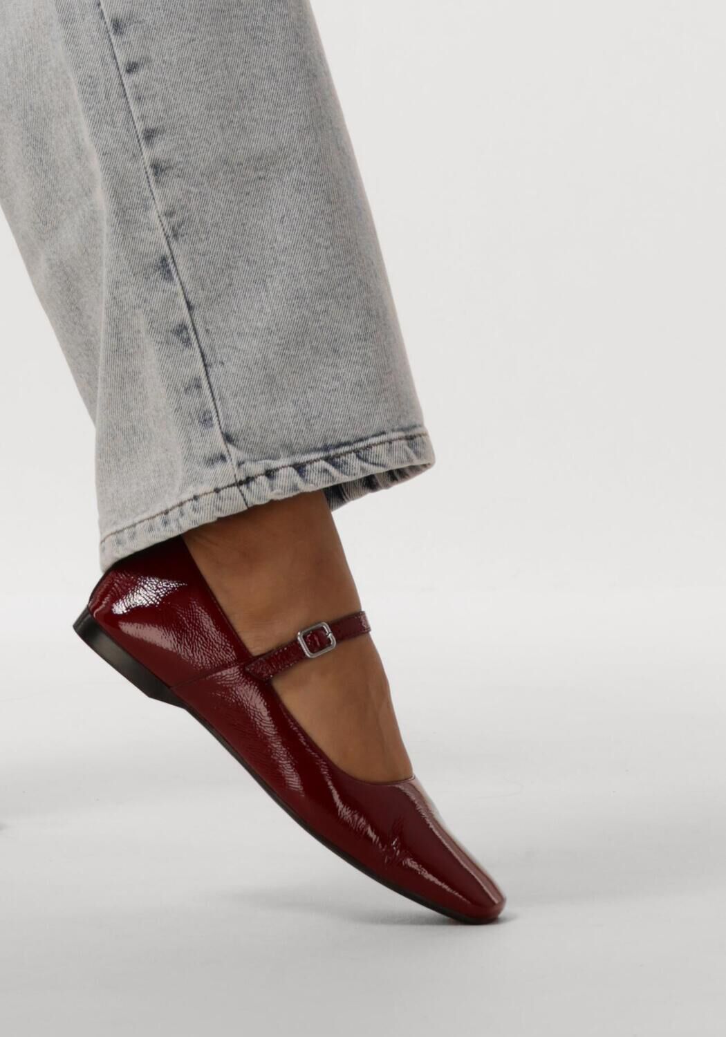 VAGABOND SHOEMAKERS DELIA 460 Ballerines en rouge - large