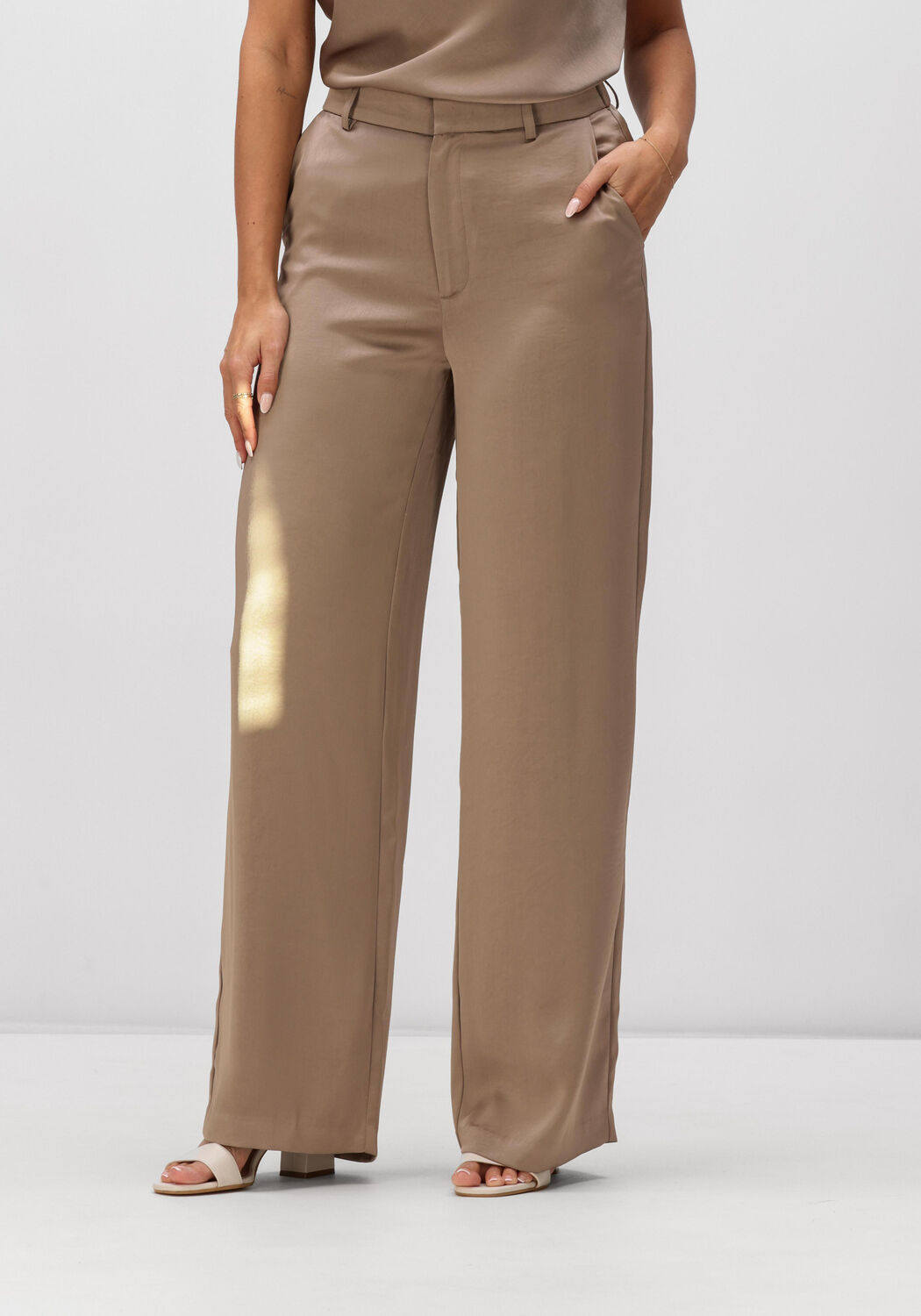 NOTRE-V Pantalon large NV-HELLA en taupe - large