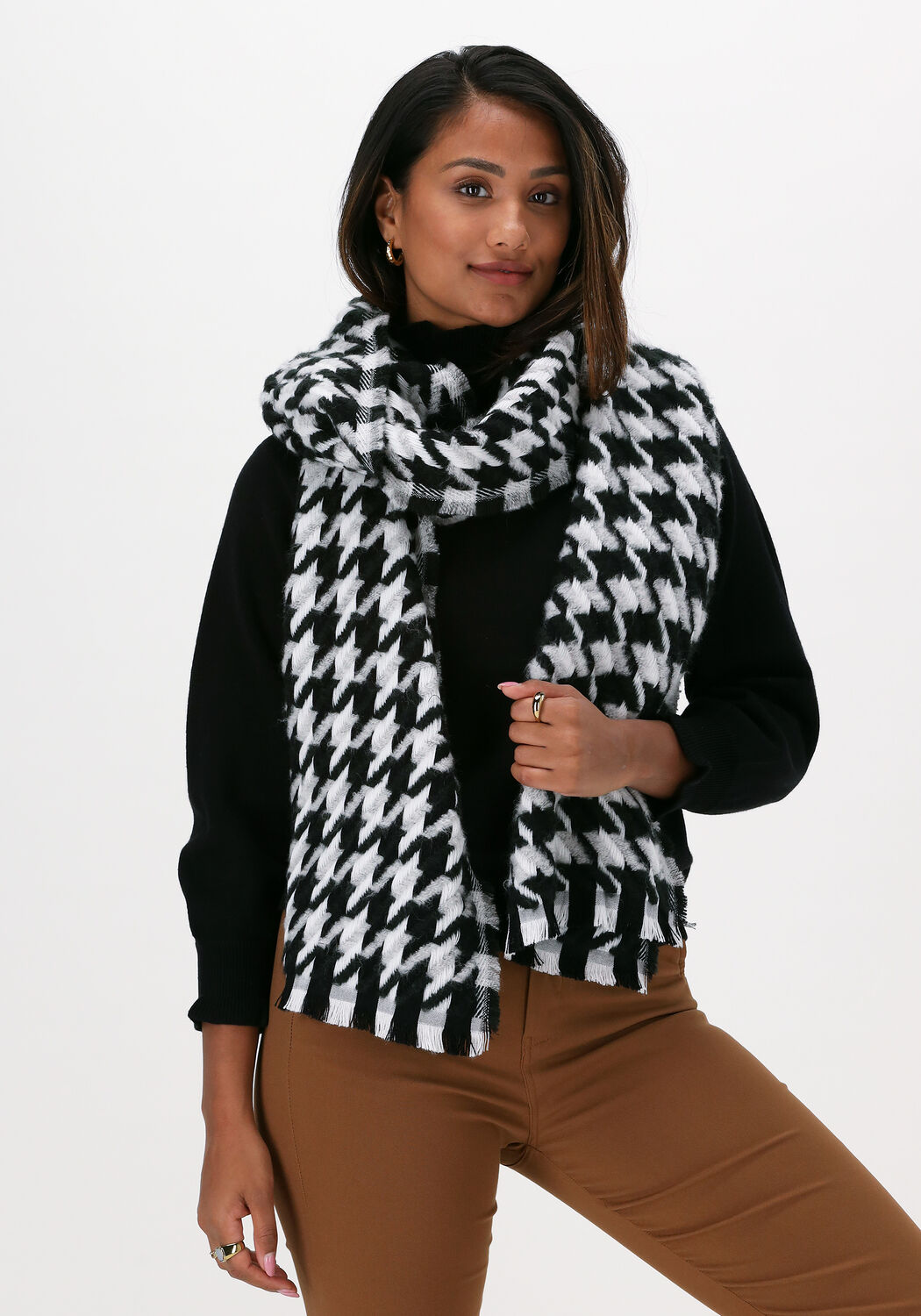 NOTRE-V 433 Foulard en noir