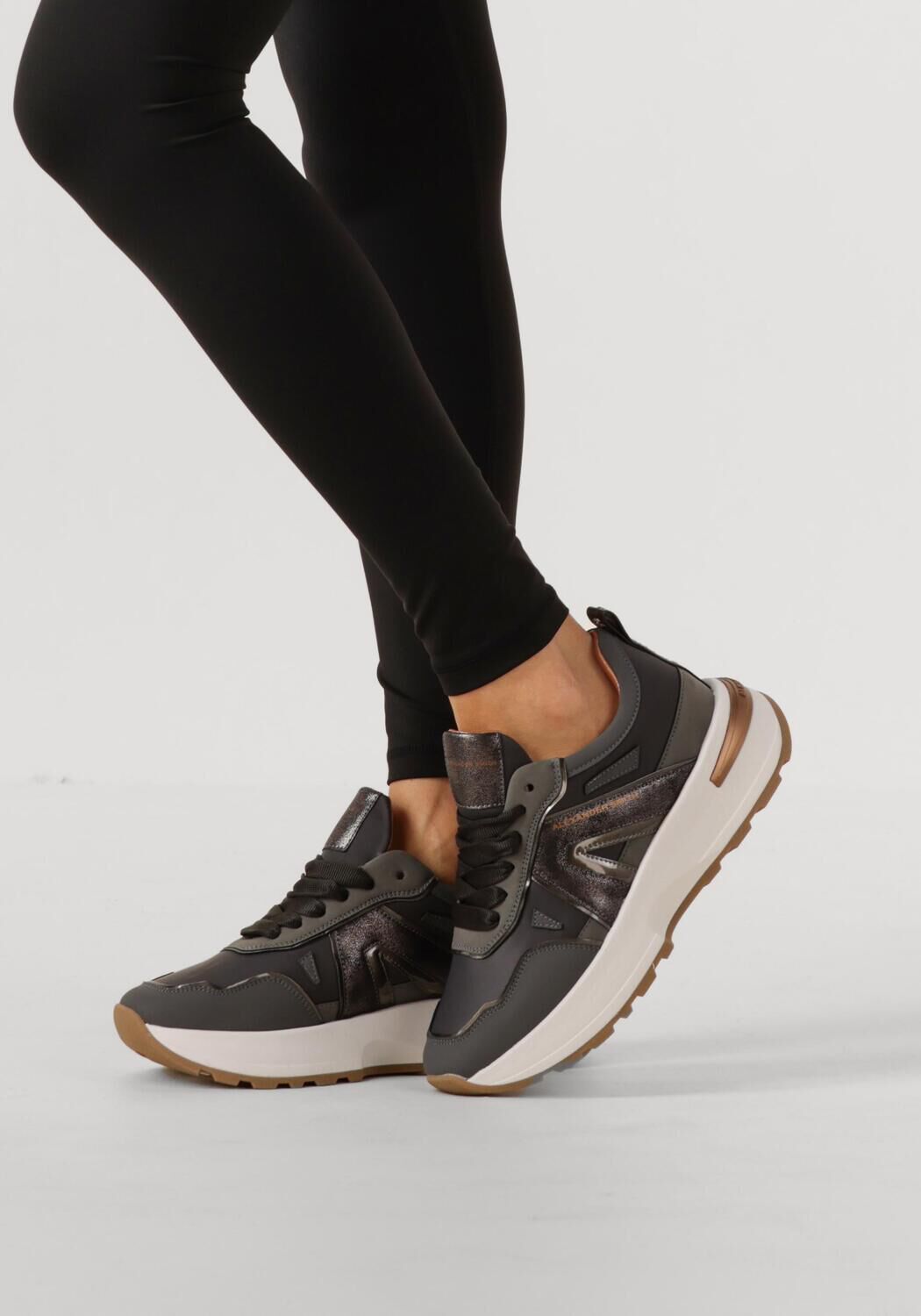 ALEXANDER SMITH Baskets basses LIVERPOOL en gris - large