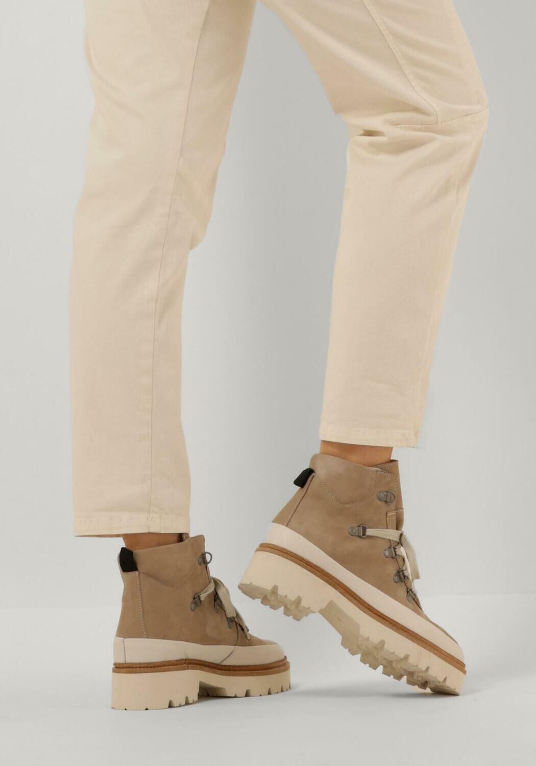 Beige TANGO  BEE BOLD 57 - large