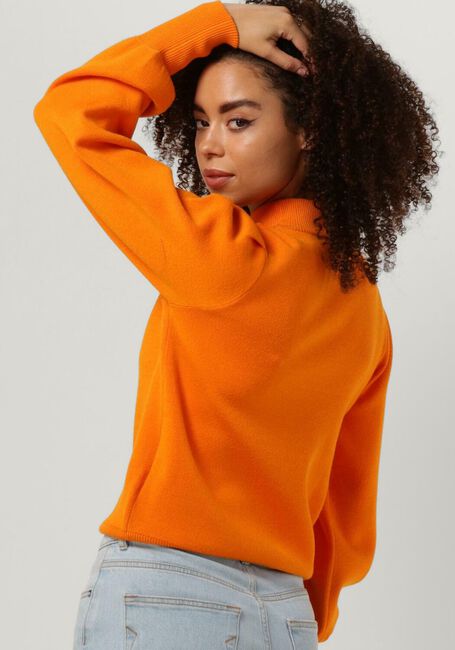 Y.A.S. Pull YASFONNY LS KNIT PULLOVER en orange - large