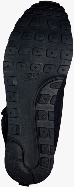 Black NIKE shoe MD RUNNER 2 MID PREM  - large