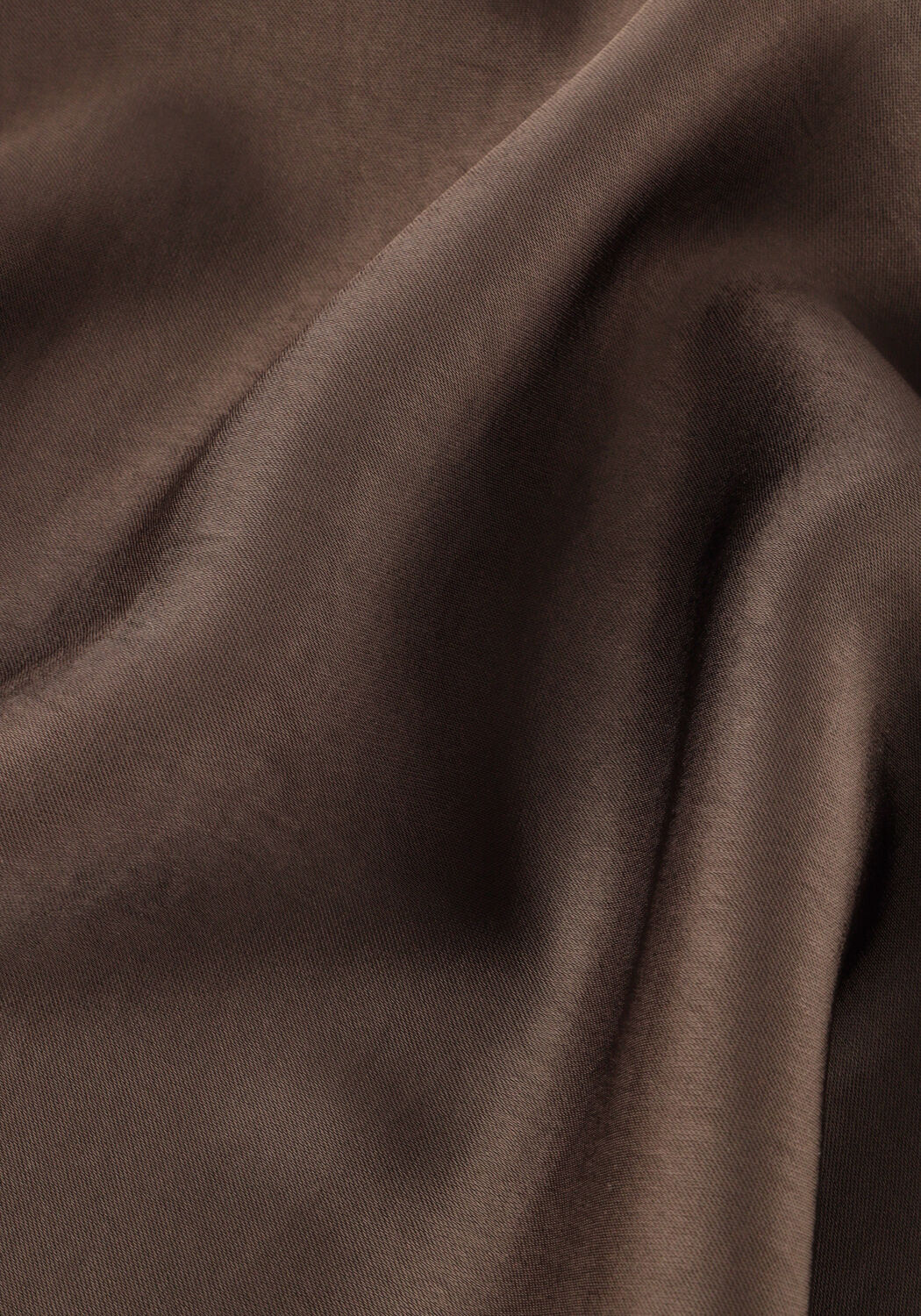 NEO NOIR Jupe maxi VICKY HEAVY SATEEN SKIRT en marron - large