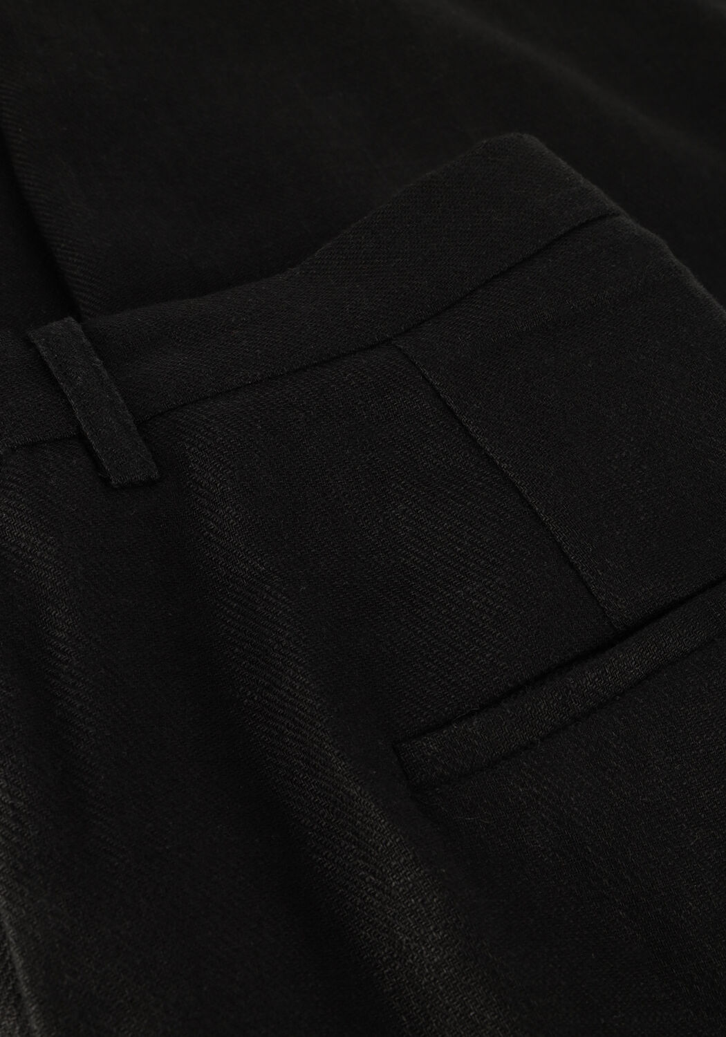 OMODA ATELIER Pantalon X BO en noir - large