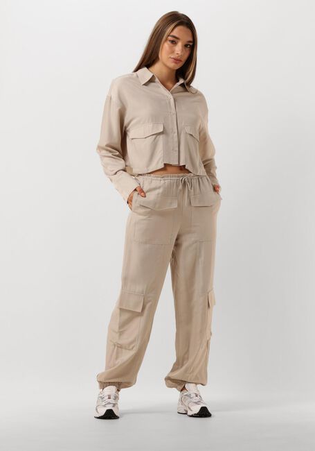 REFINED DEPARTMENT Pantalon cargo VIKKI en beige - large