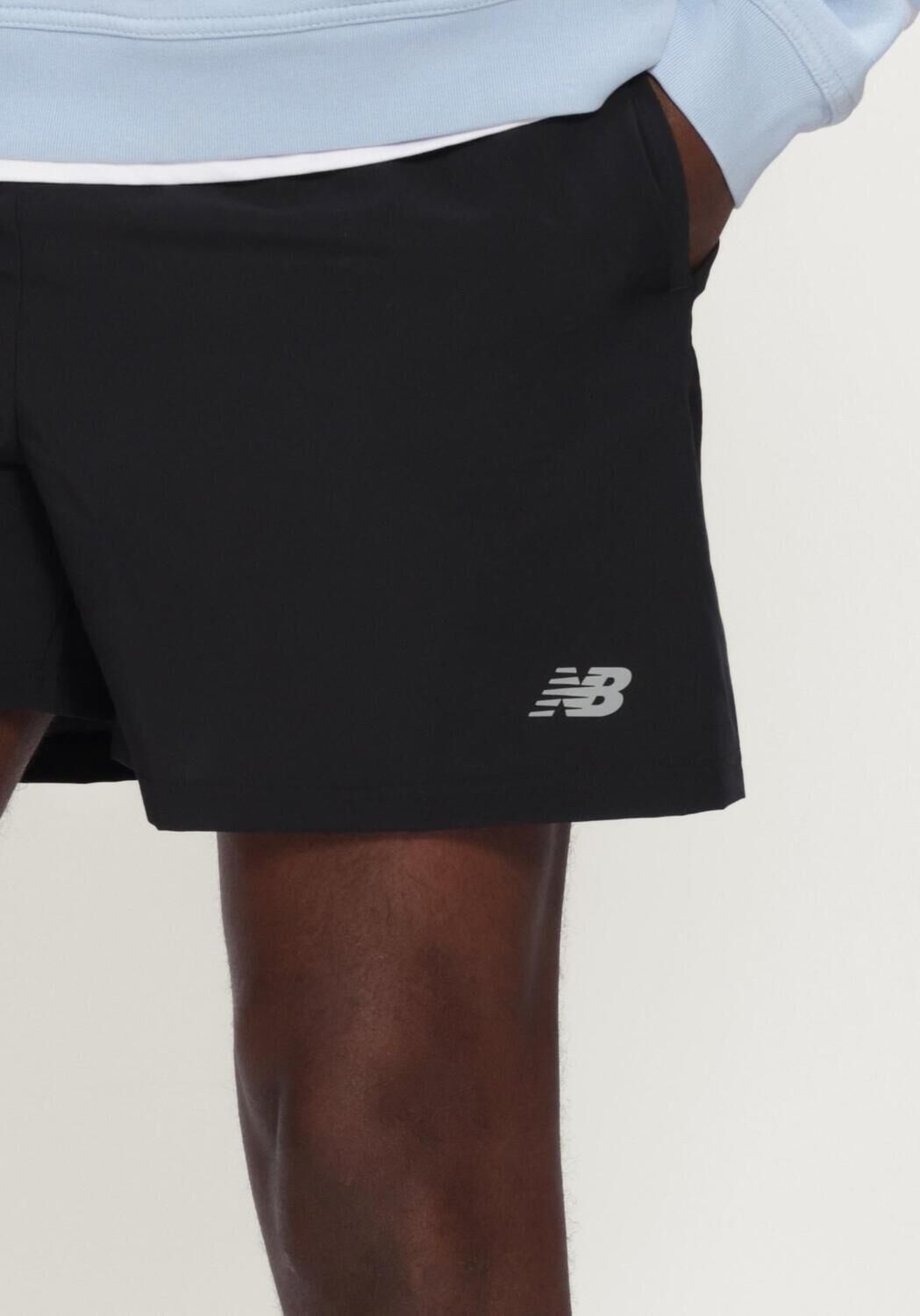 Donkerblauwe NEW BALANCE Korte broek TRACKSIDE FRENCH TERRY SHORT 7 - large