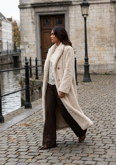 IBANA Manteau en fausse fourrure CAMILLE &Eacute;cru - large