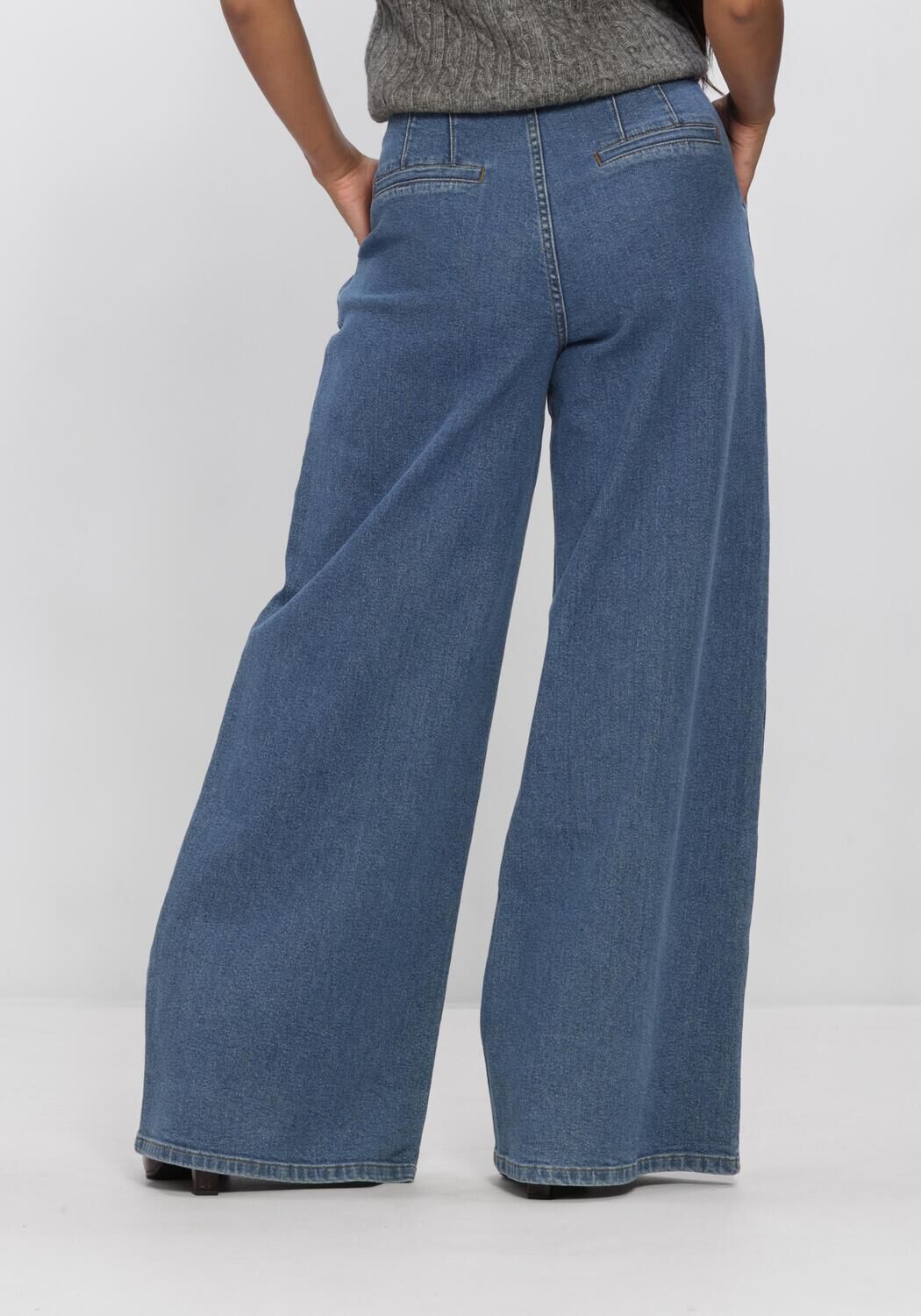 Blauwe AMAYA AMSTERDAM Wide jeans ARIA PANTS - large