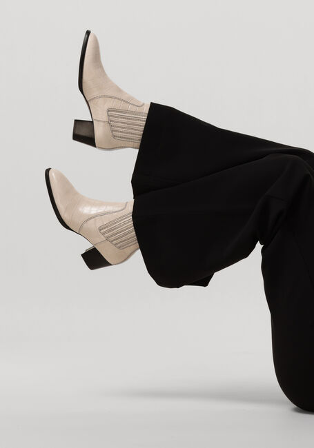 Witte FABIENNE CHAPOT Enkellaarsjes JENNY BOOT - large