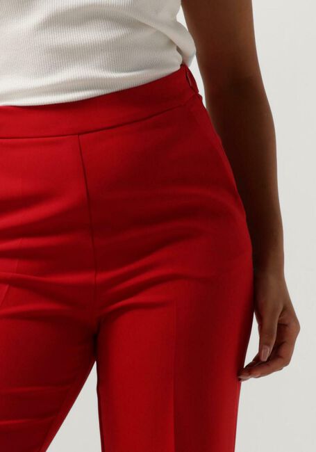 JANICE Pantalon PETE en rouge - large