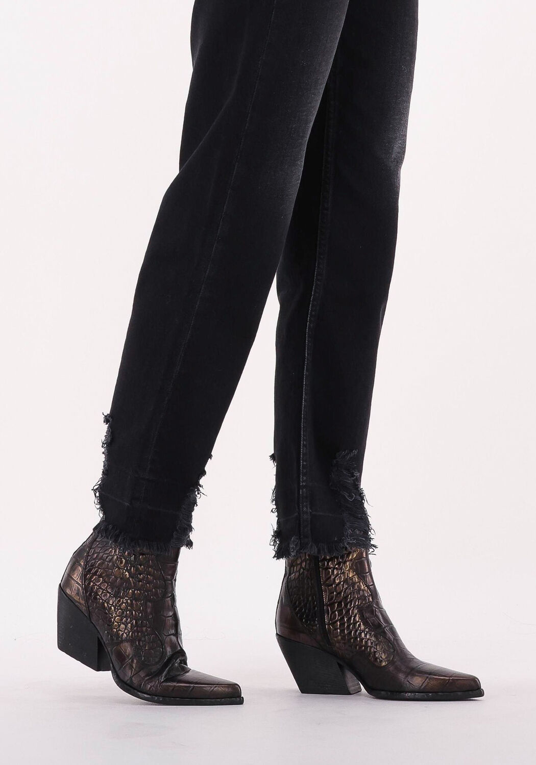 Bronzen ELENA IACHI  E2040 - large