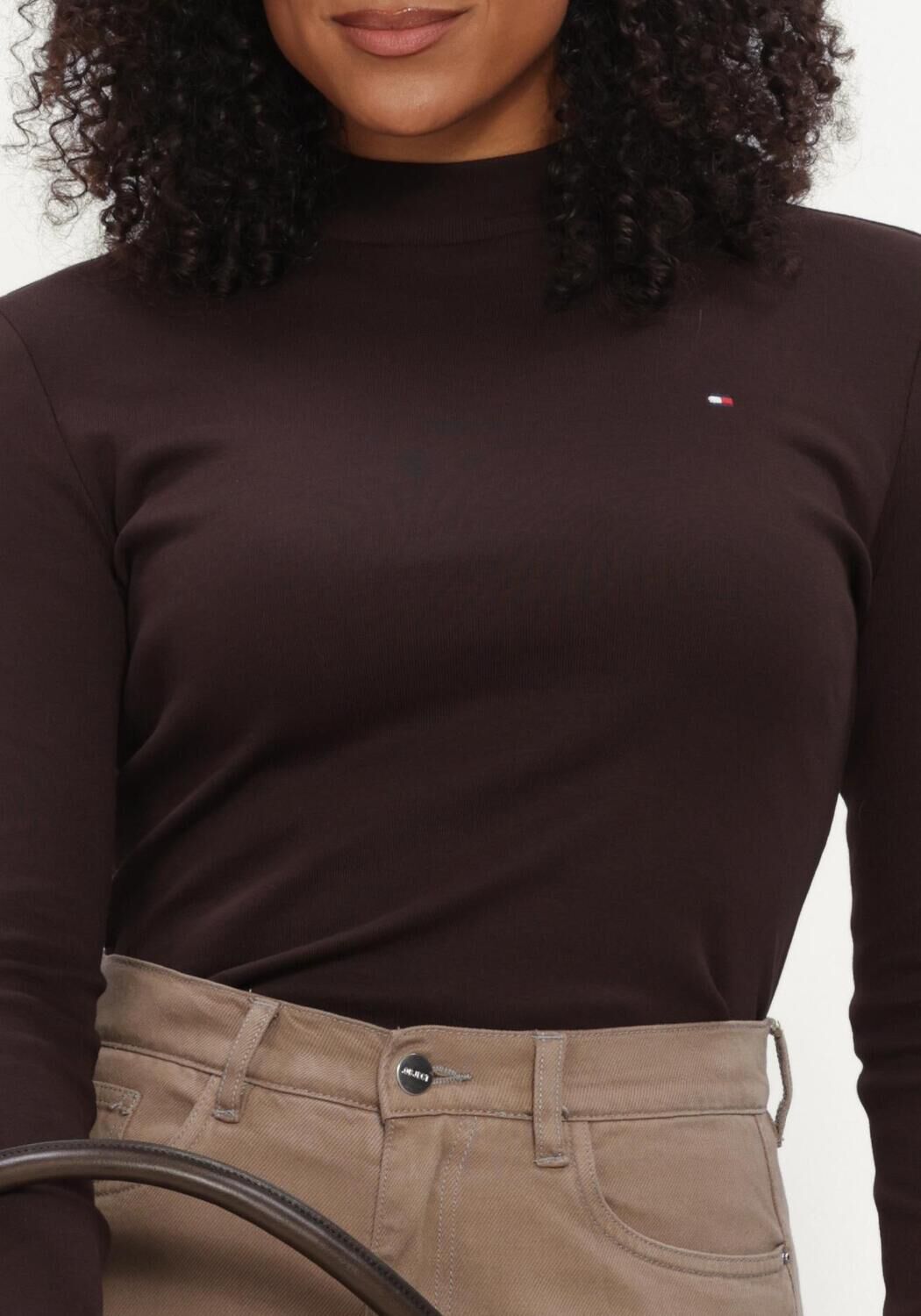 TOMMY HILFIGER Col roul&eacute; SLIM CODY MOCK-NK LS TEE en marron - large