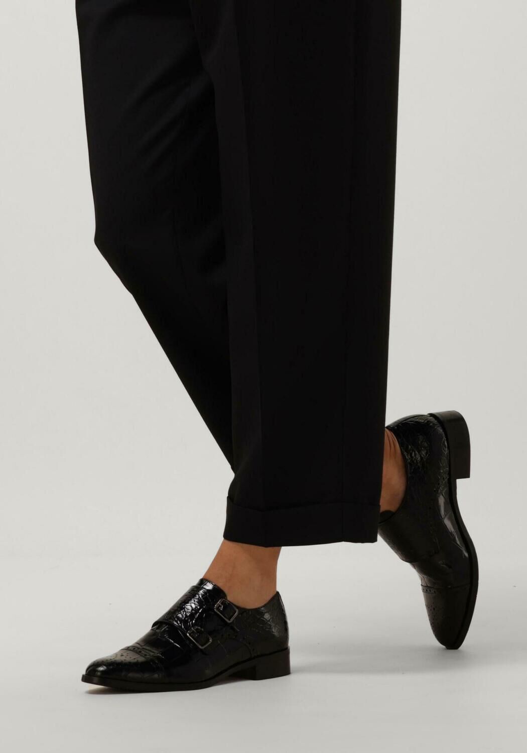 PERTINI 15216 Chaussures &agrave; enfiler en noir - large