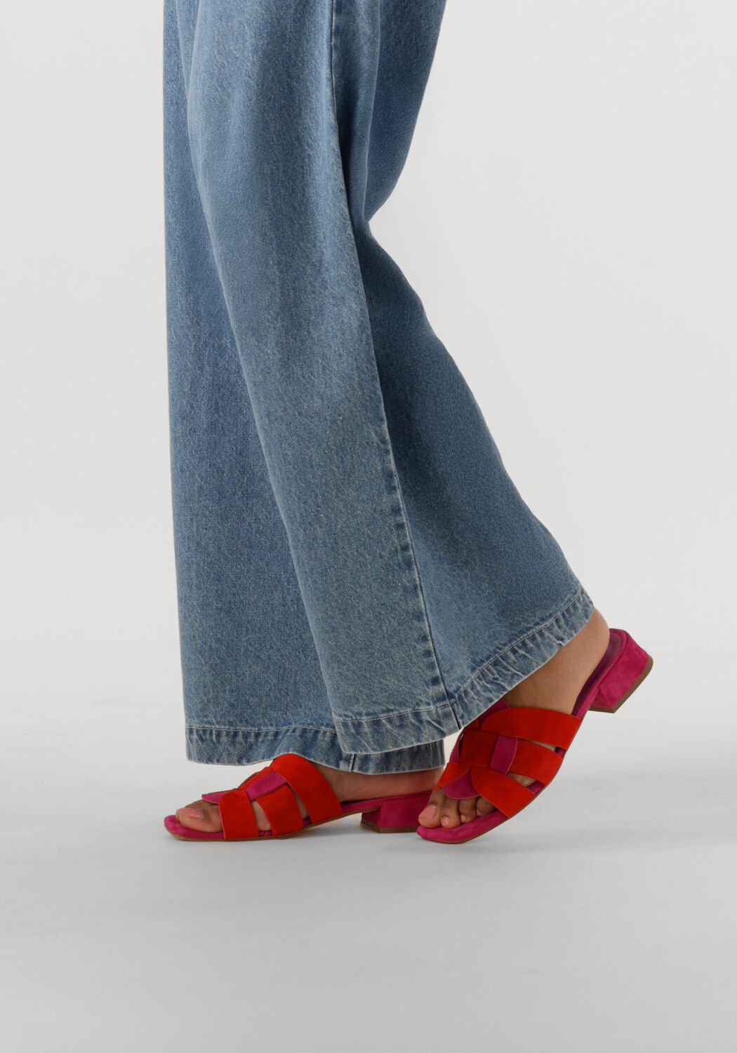 STEFANO LAURAN KARIN Tongs en violet - large