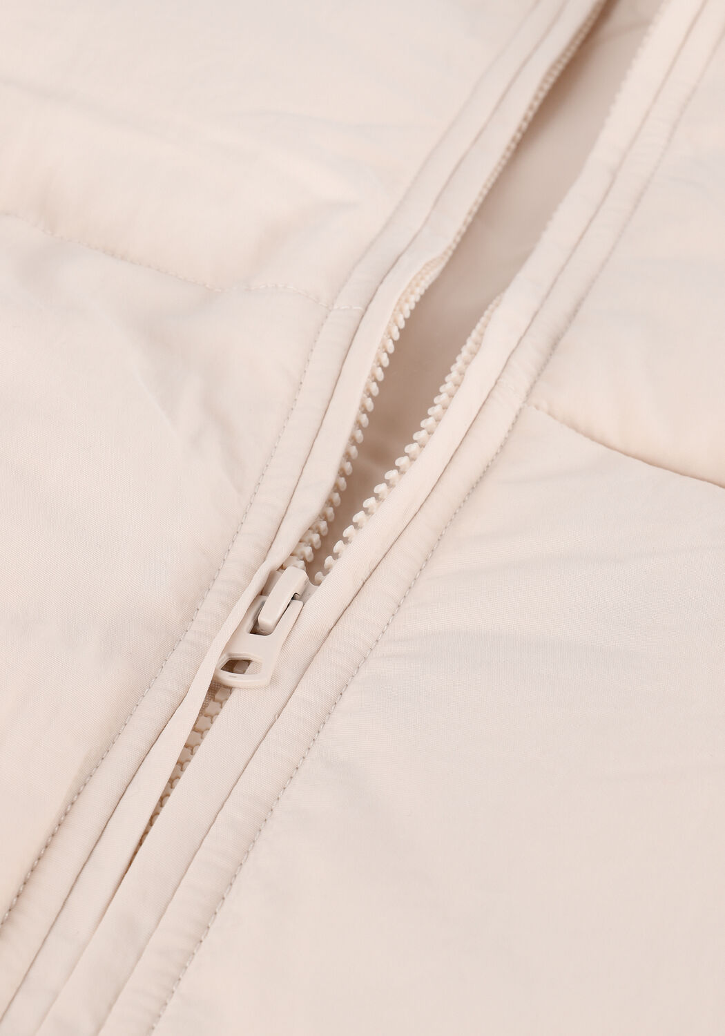 ANOTHER LABEL Veste matelass&eacute; MILLE OVERSIZED PUFFER en beige - large