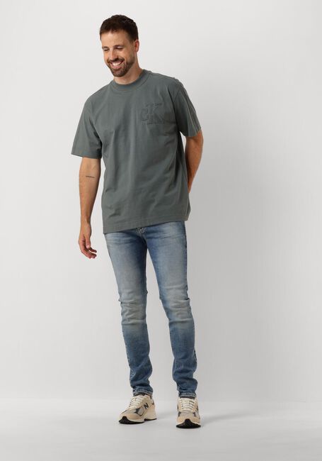 CALVIN KLEIN T-shirt CK APPLIQUE TEE en gris - large