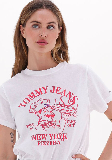 TOMMY JEANS T-shirt TJW RLXD TJ BEST PIZZA SS en blanc - large
