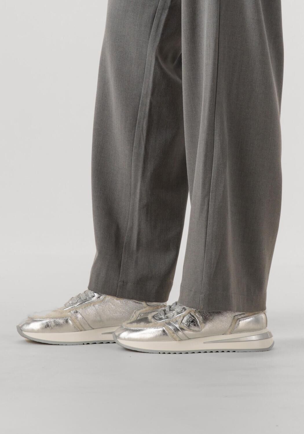 PHILIPPE MODEL Baskets basses TROPEZ 2.1 LOW WOMAN en argent - large