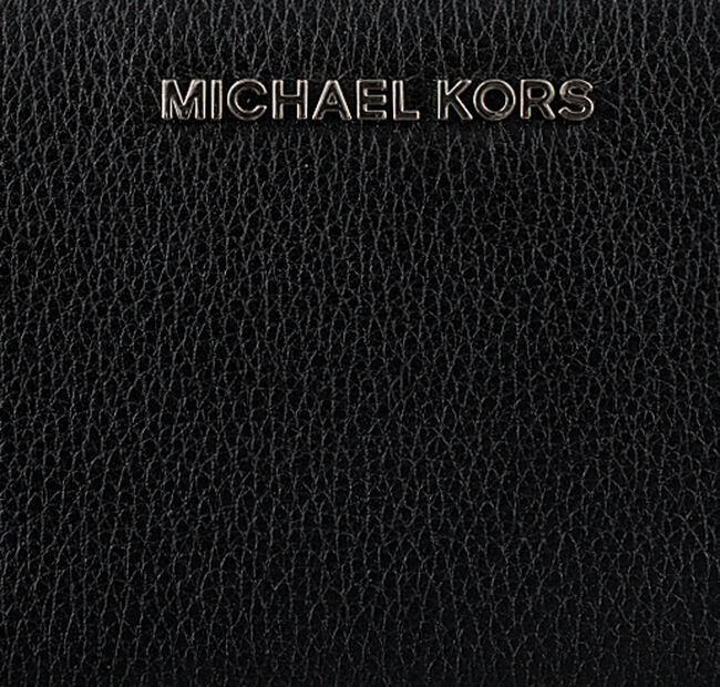 MICHAEL KORS Porte-monnaie TRAVEL CONTINENTAL en noir - large