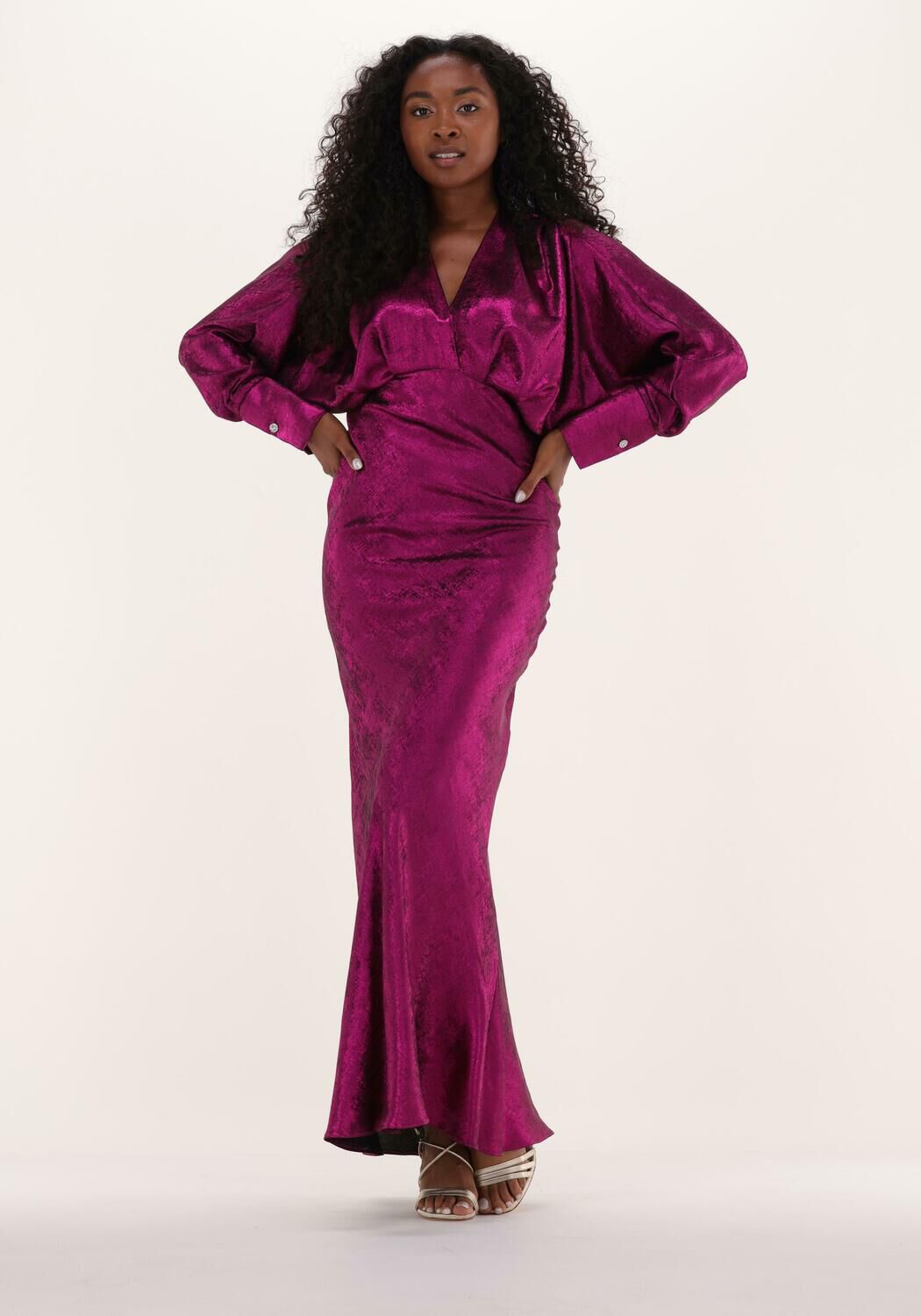 Roze NOTRE V Maxi jurk PARTY MAXI DRESS Omoda